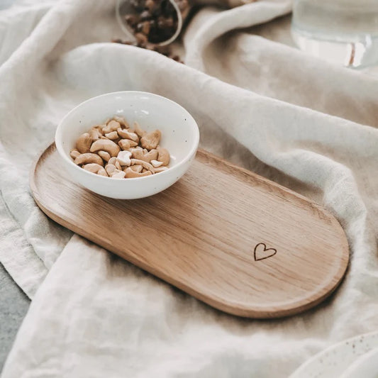 Tablett aus Eiche Herz