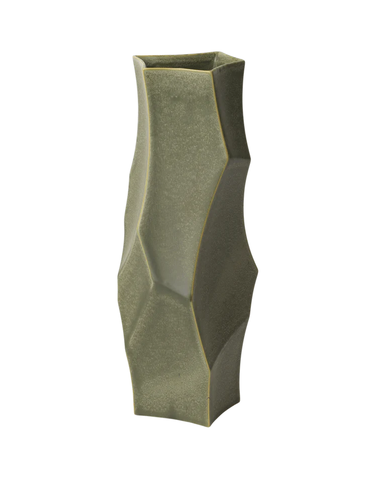 Cueva Vase H 37