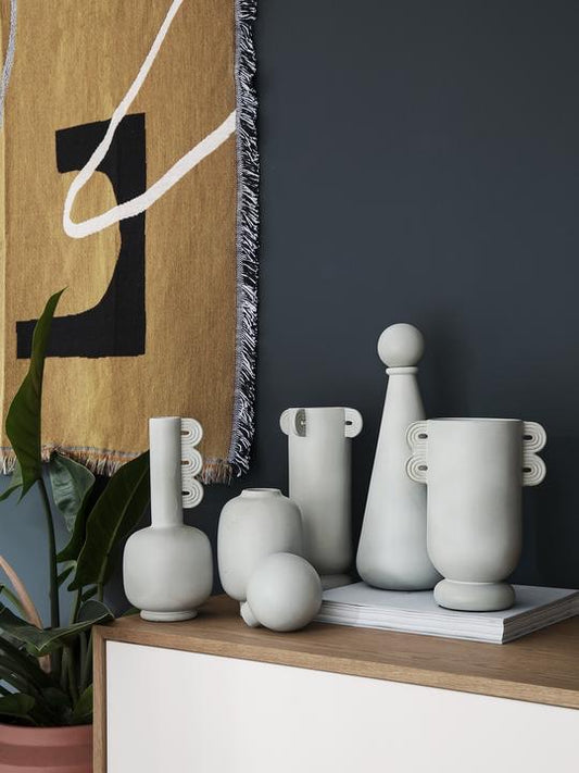 Muses Vase Calli
