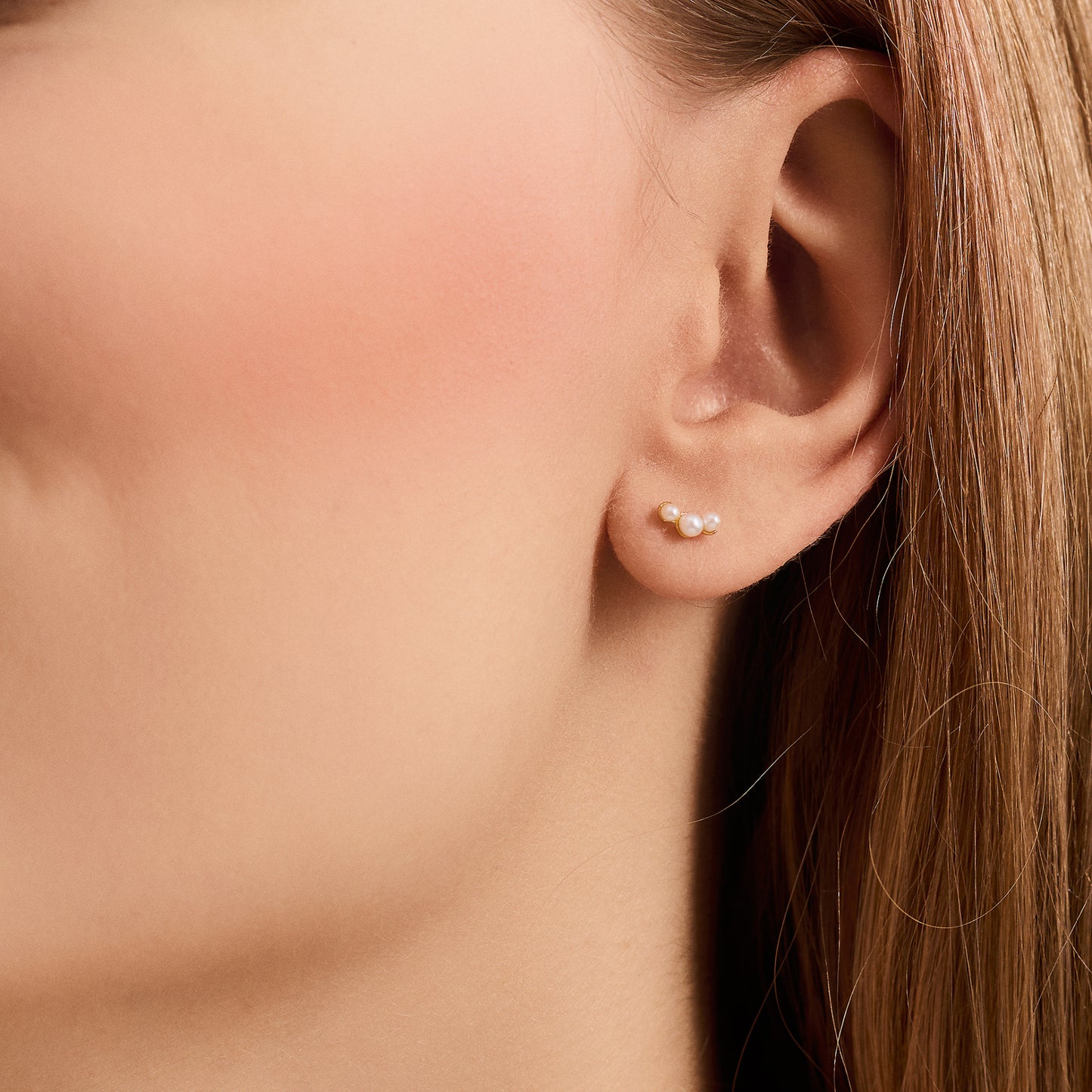 Ocean Pearl Earsticks
