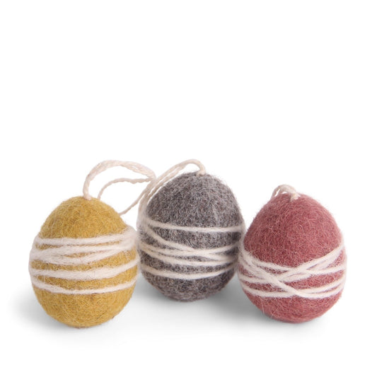 Eier mit Filzfaden