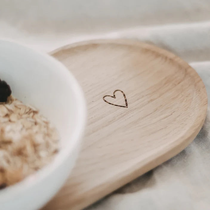 Tablett aus Eiche Herz