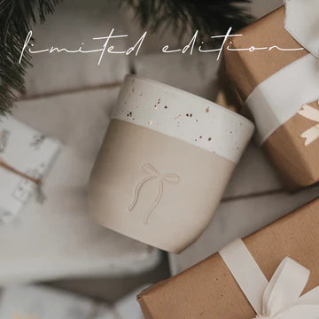 Limitierter Becher Schleife