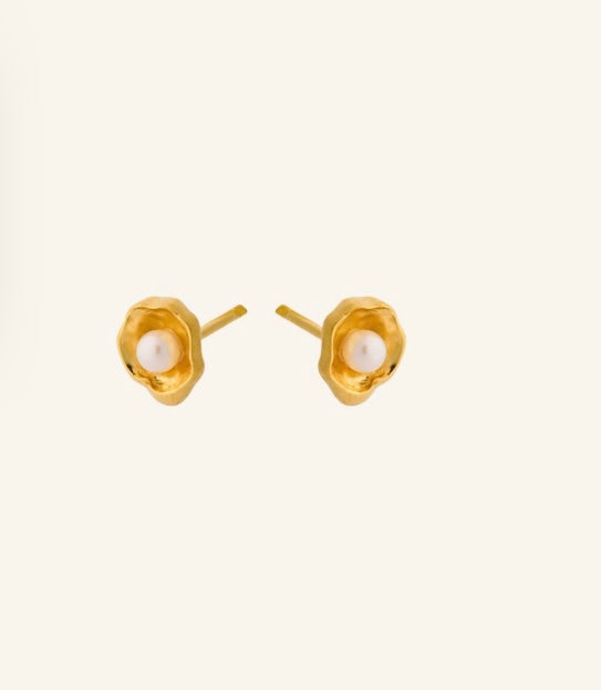 Hidden Pearl Ohrstecker