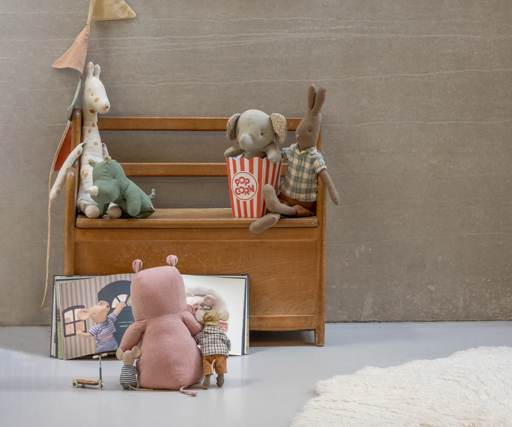 Elephant , Small, Iron Grey, Safari Friends