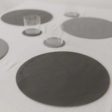 Wendbare Platzsets grau wie schön