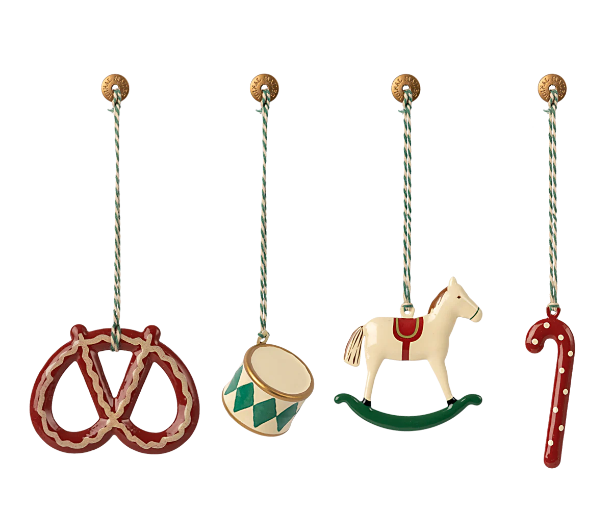Ornament Set aus Metall, Peter‘s Christmas