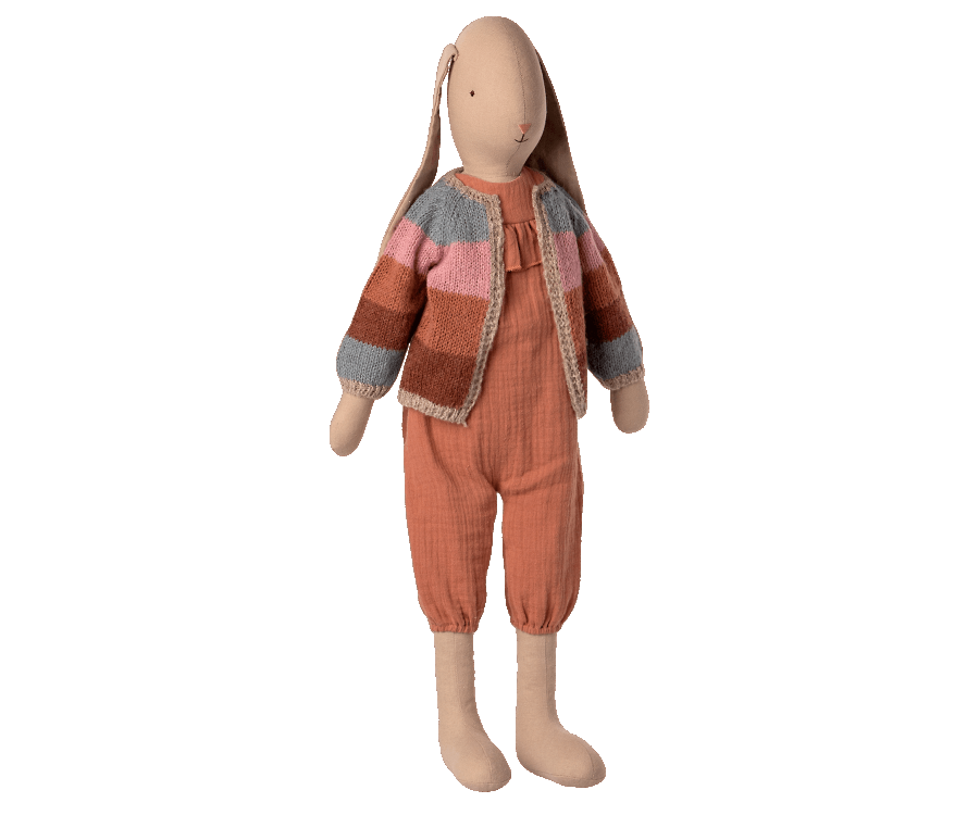 Hase mit Strickjacke Größe 5