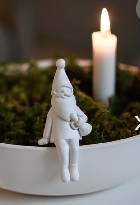 Nisse , weiß mit Trompete