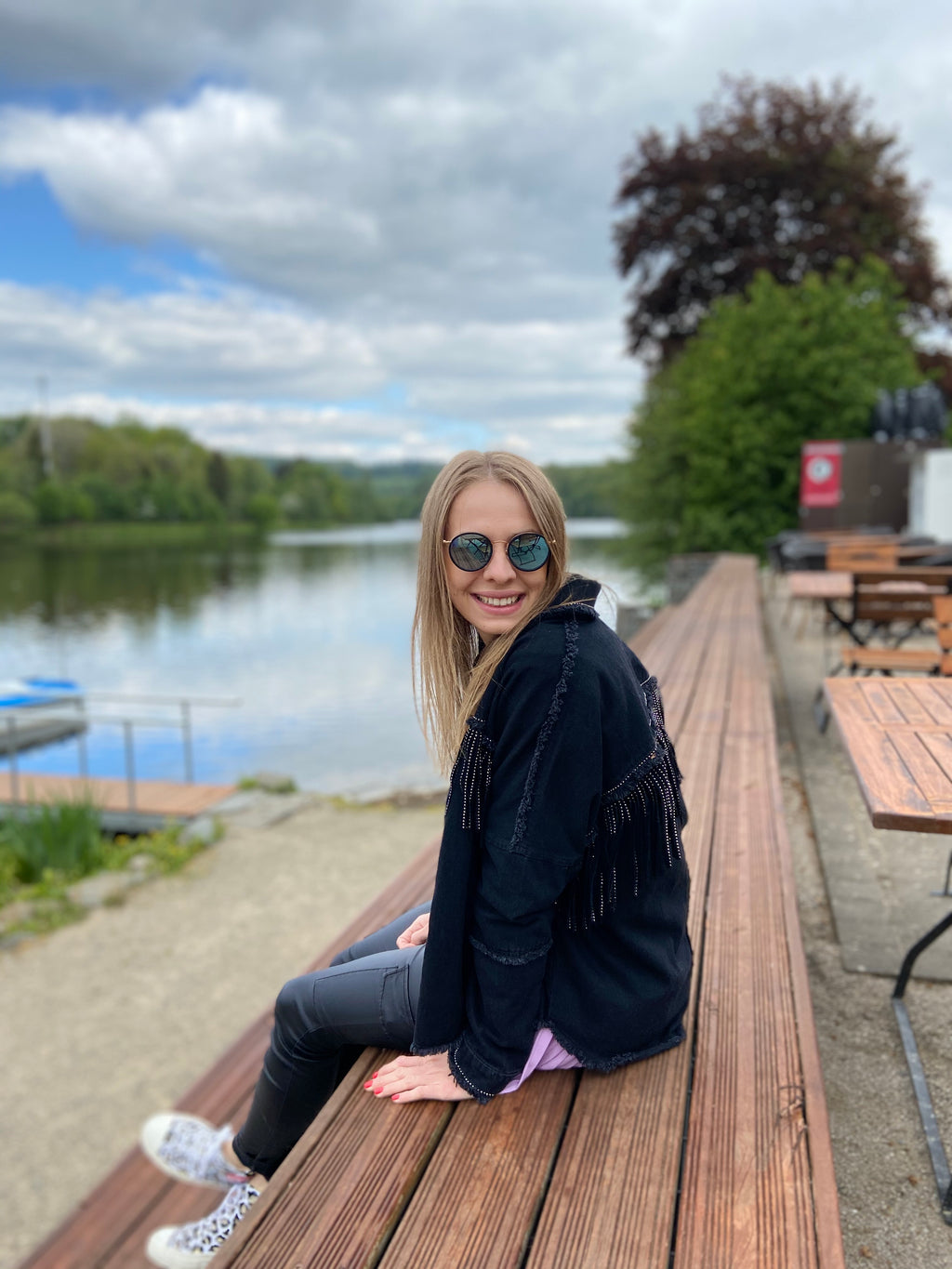 Amsterdam Matt Black Blue Mirrored