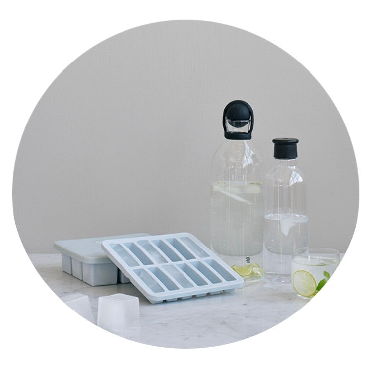 Freeze it Eiswürfelbox mit Deckel klein, light blue – Zeitlos