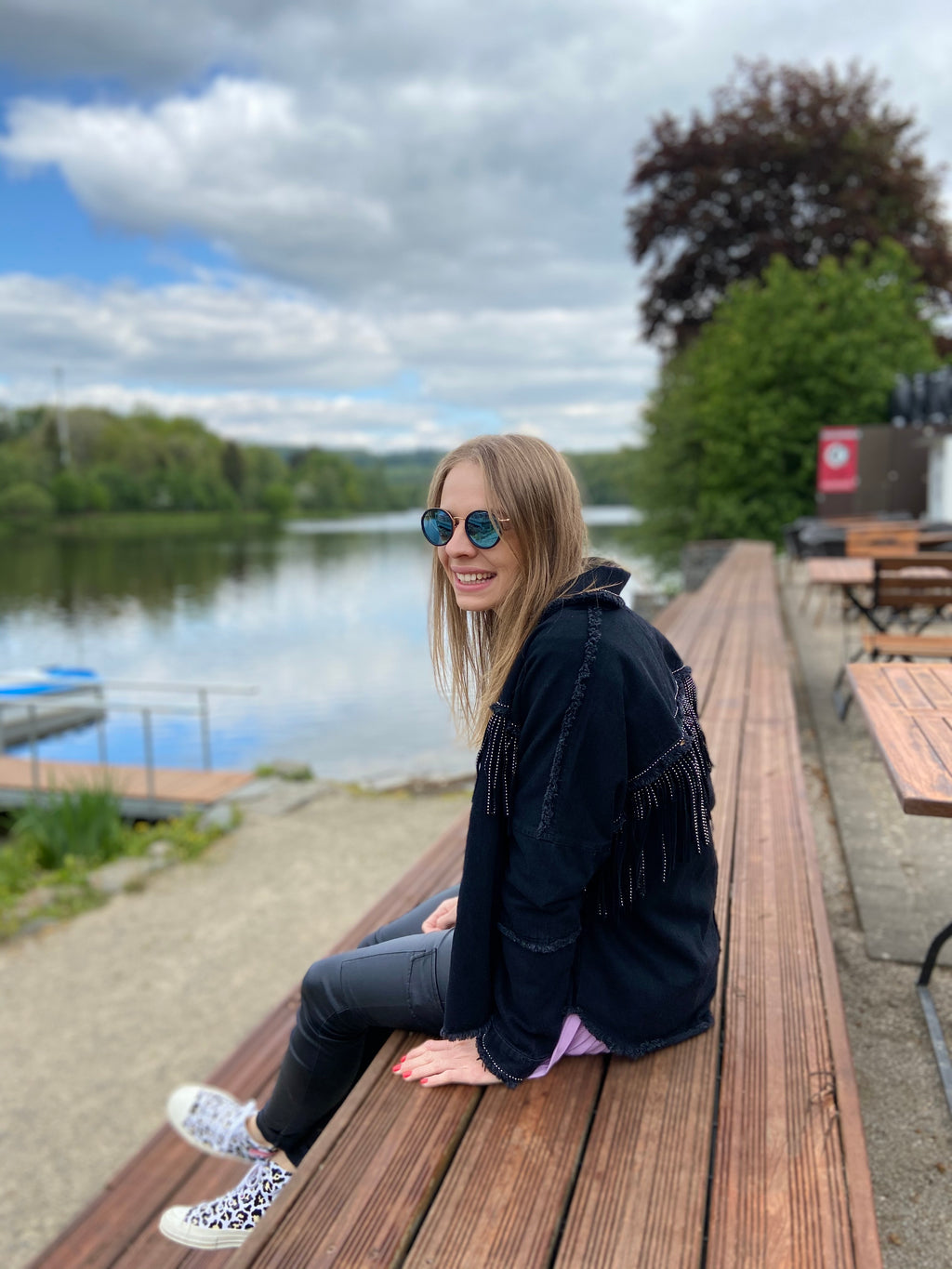 Amsterdam Matt Black Blue Mirrored