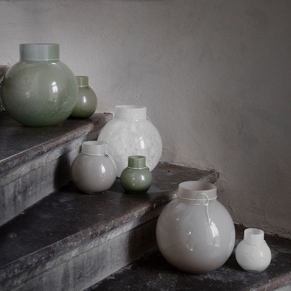 Runde Glasvase weiß