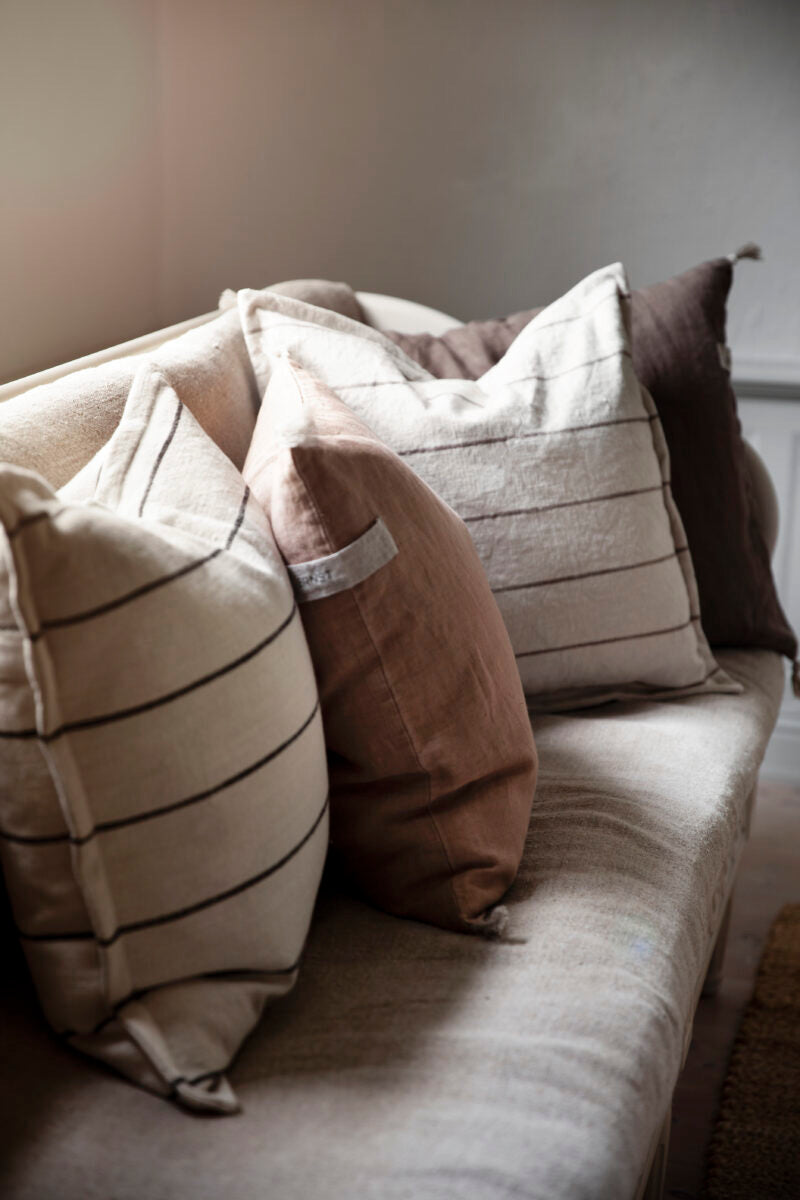 Kissen Leinen braun mit Quasten