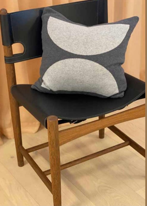 Ella Kissen  50x50 cm ,inkl. hochwertiger Daunenfüllung