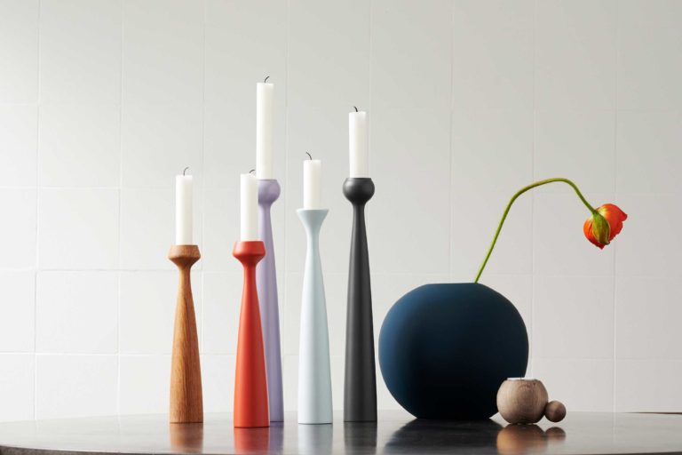 Lily candleholder