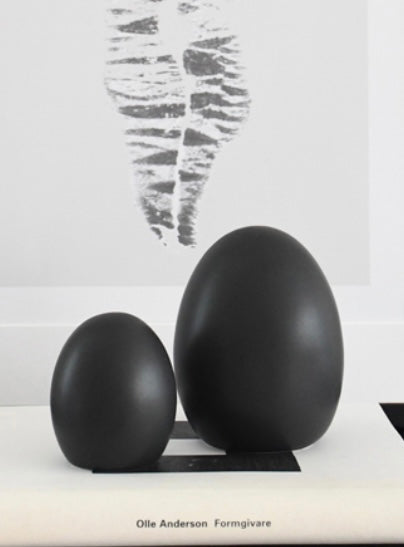 Bjuv , Ei schwarz schmal