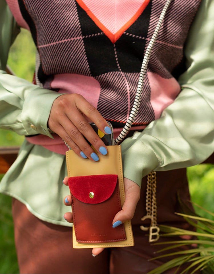 The Sticky Sis Club Handytasche