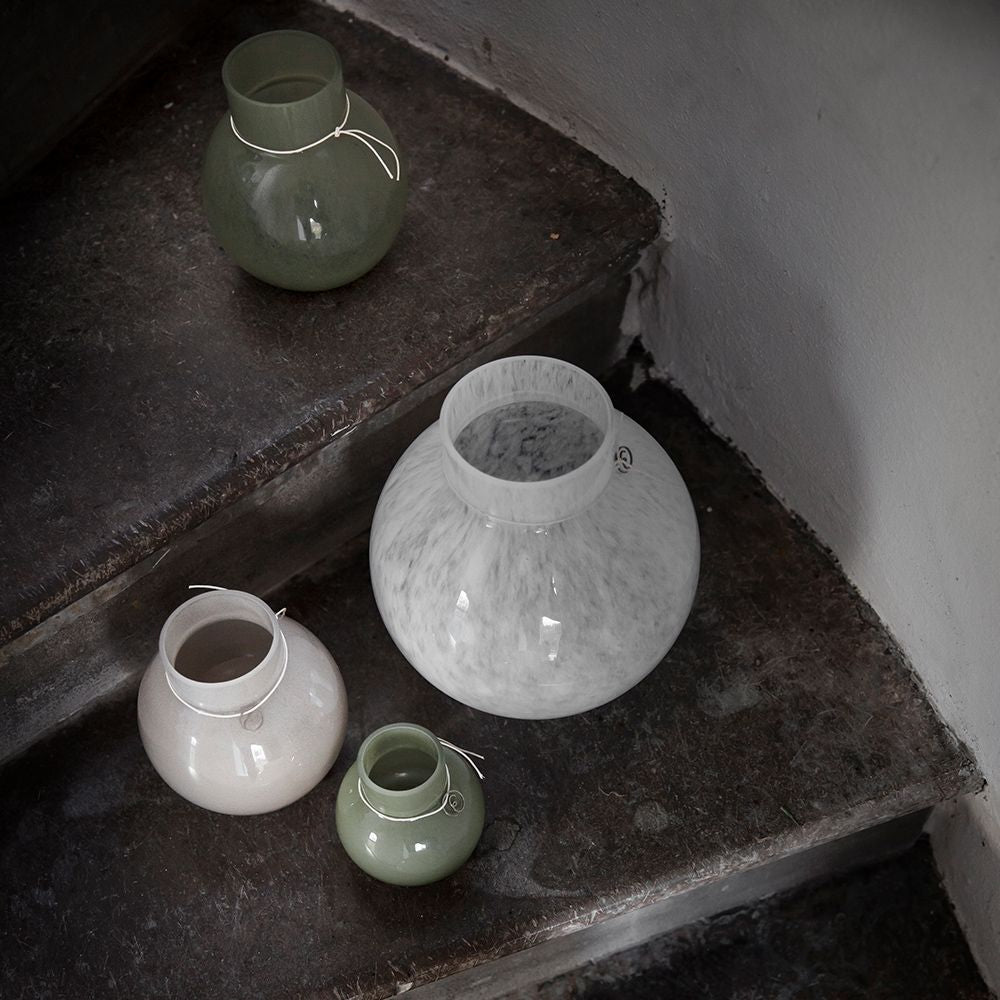 Runde Glasvase weiß