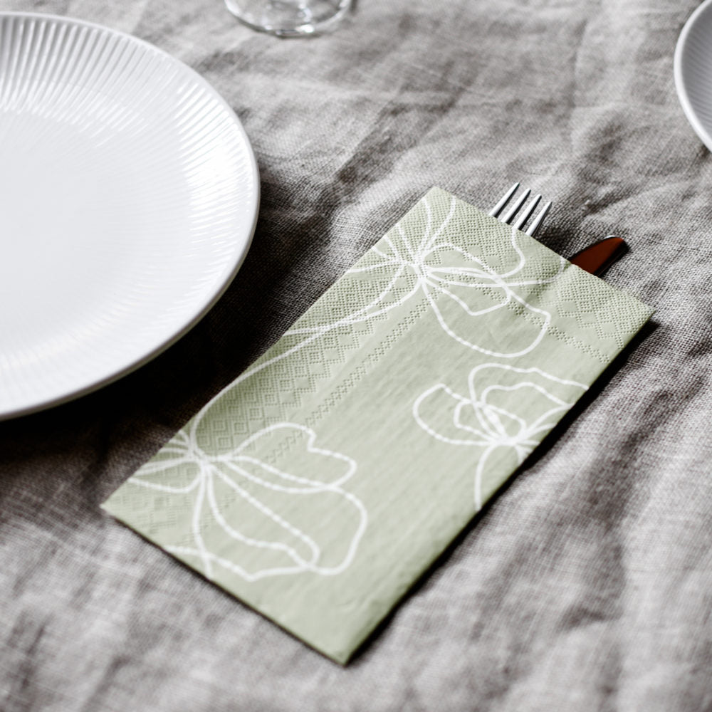 Bjuda Green napkin flower