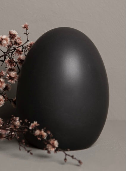 Bjuv , Ei schwarz schmal