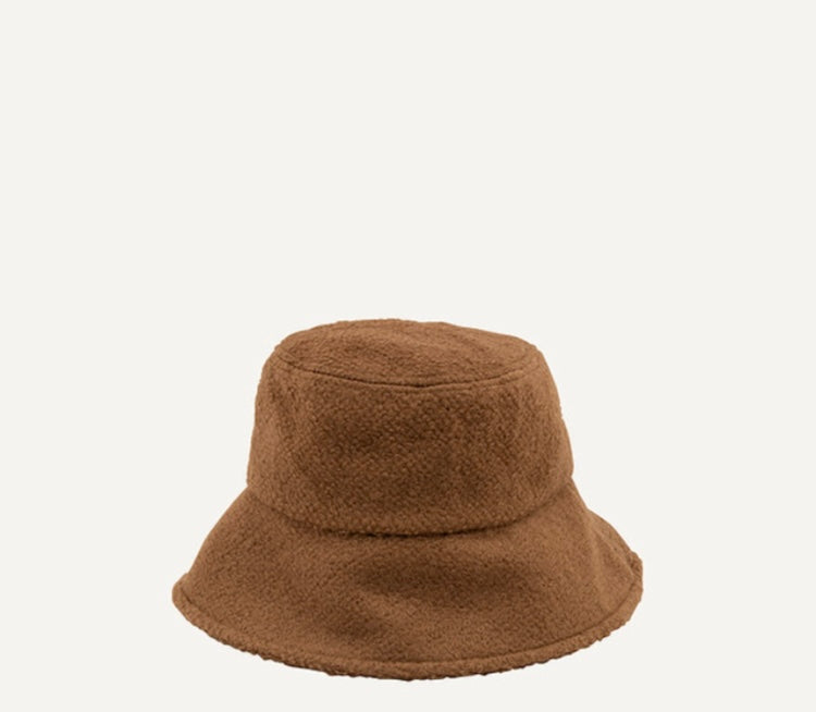 Monk and Anna Bucket hat
