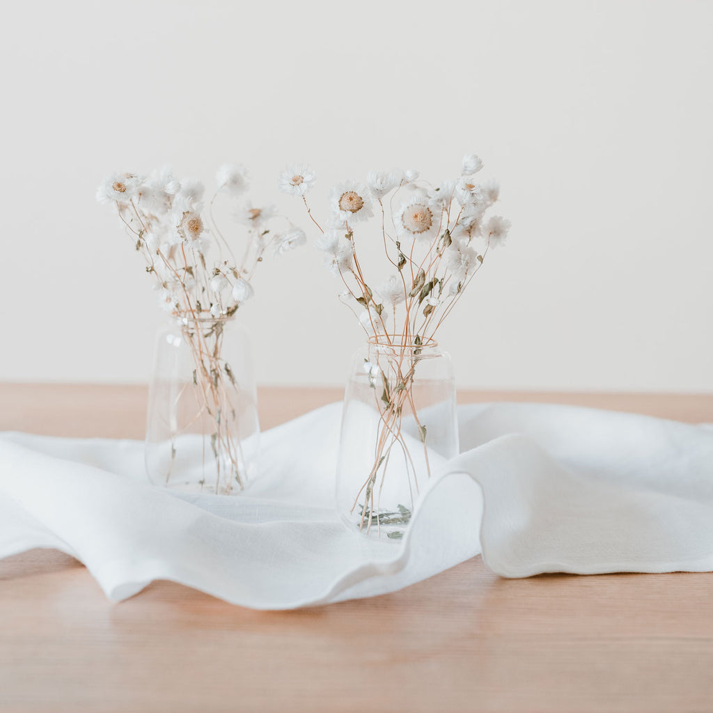 Leinentischläufer weiß