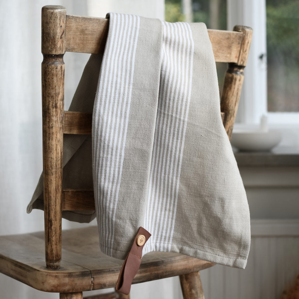 Utveda Beige/ White kitchen towel